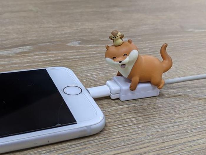 週刊ガチャ9 カワウソがケーブルに抱き着く 可愛い嘘のカワウソ ぬんぬん ケーブルカバー ゲームドライブ ゲードラ